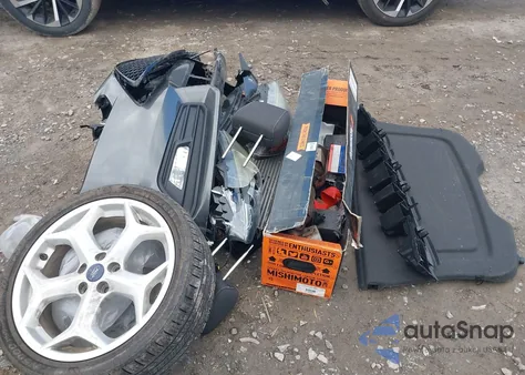 2017 Ford Focus St z USA, uszkodzony, nr VIN 1FADP3L90HL266059